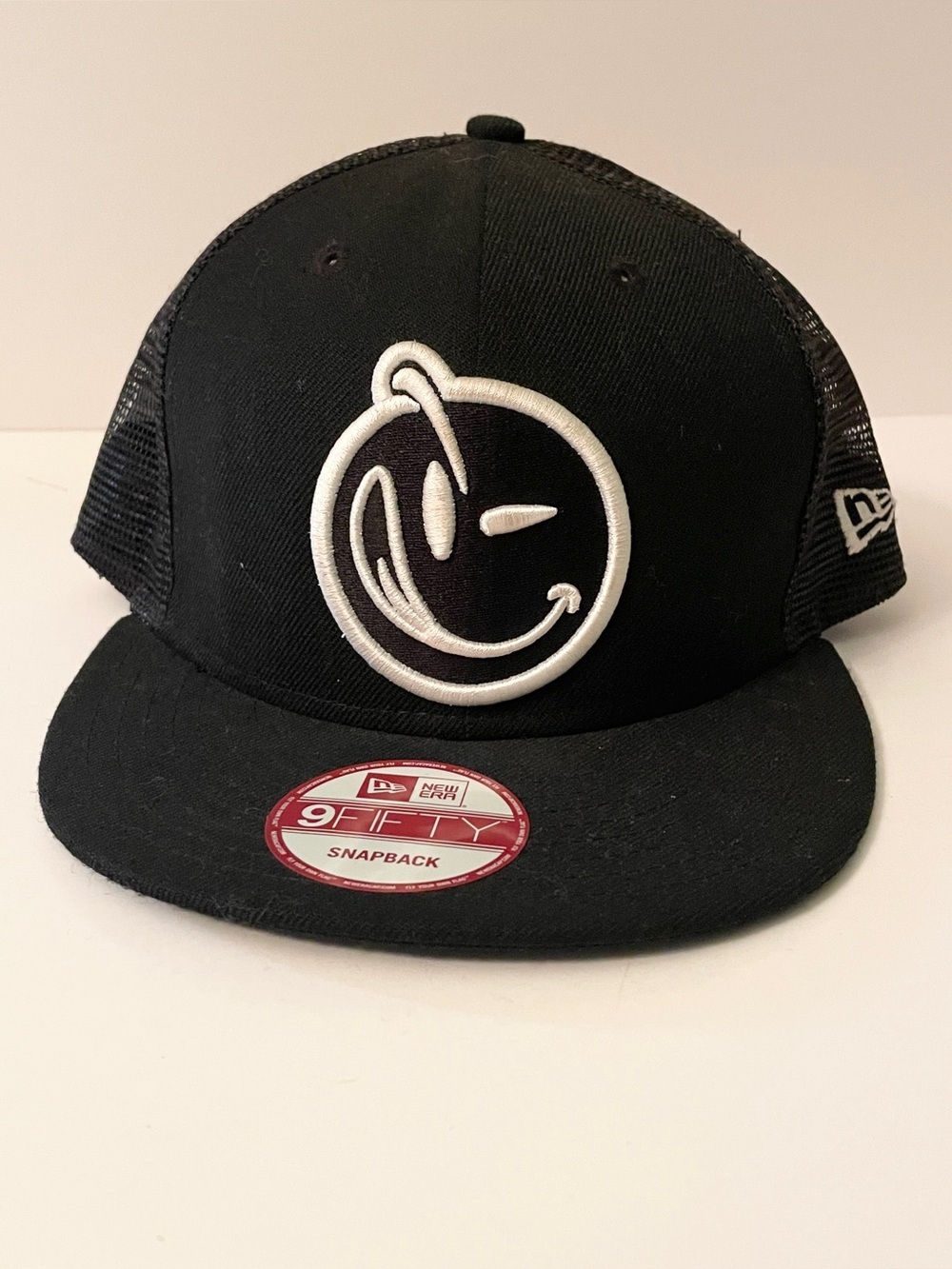 New Era x Hot Topic Yums Shoes 9FIFTY Snapback Trucker Hat Black